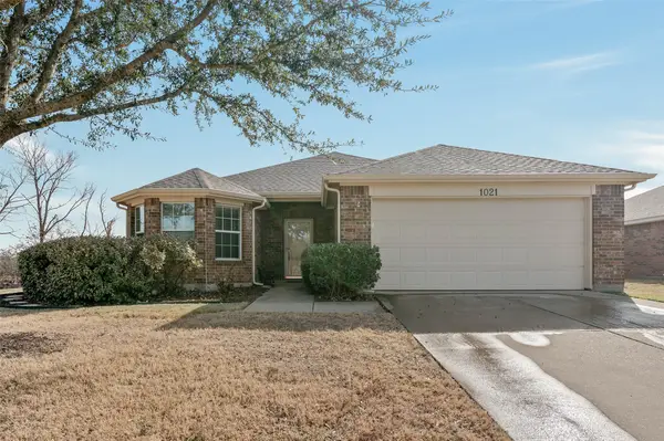 1021 Peach Street, Royse City, TX 75189