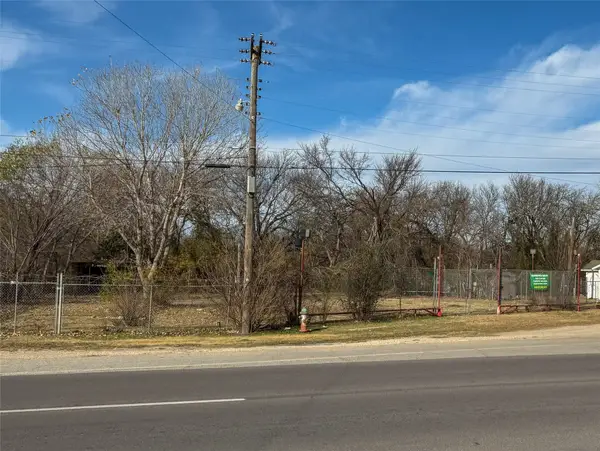 1709 N Main, Cleburne, TX 76033
