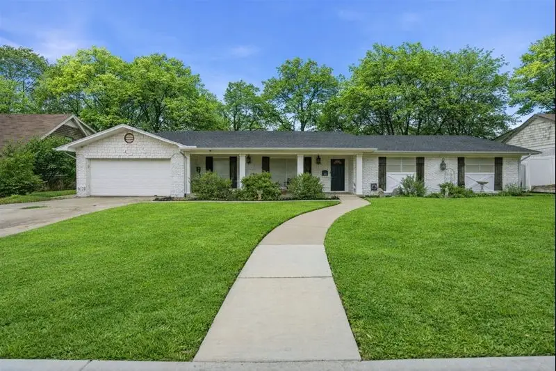 8120 Bangor Drive, Benbrook, TX 76116 - Image #1