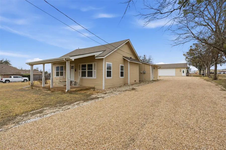 312 N Houston Street, Lorena, TX 76655 - Image #2