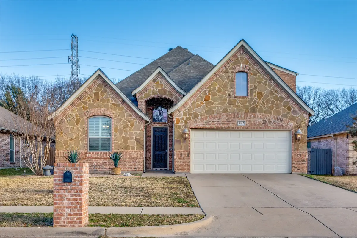 8312 Teja Trail, Benbrook, TX 76126 - Image #1