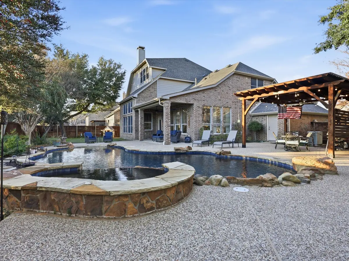 2632 Lakebend Drive, Grand Prairie, TX 75054 - Image #1