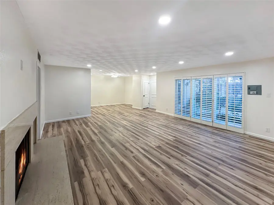 2301 Ridgmar Plaza #5, Fort Worth, TX 76116 - #3