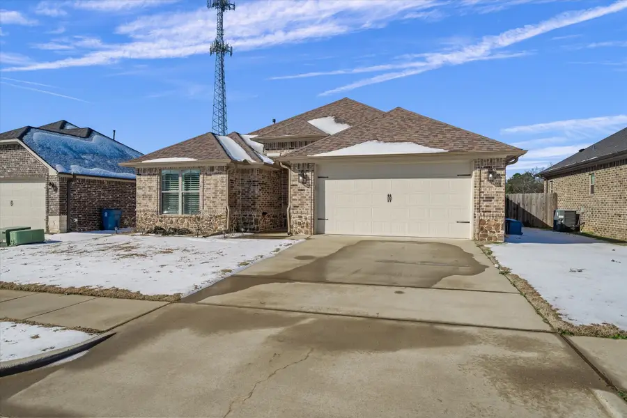 220 Patience Avenue, Lindale, TX 75771 - #2