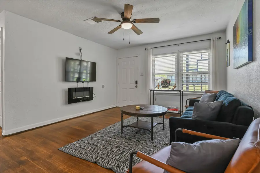 1725 Meadowlark Lane, Denison, TX 75020 - Image #3