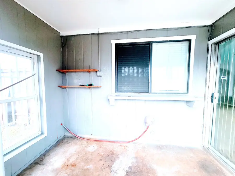 1716 Yorktown Drive, Arlington, TX 76014 - Image #3