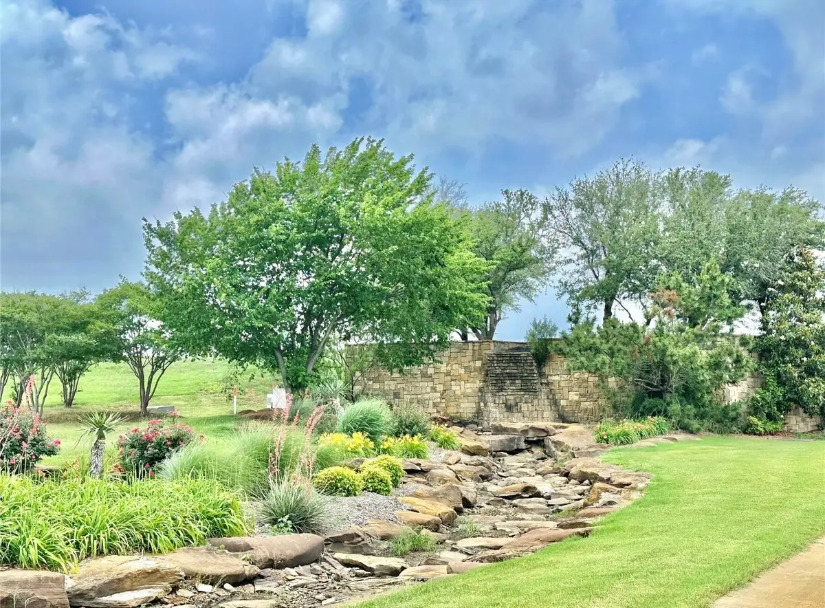 137 Whispering Pine Drive, Gordonville, TX 76245 - #1