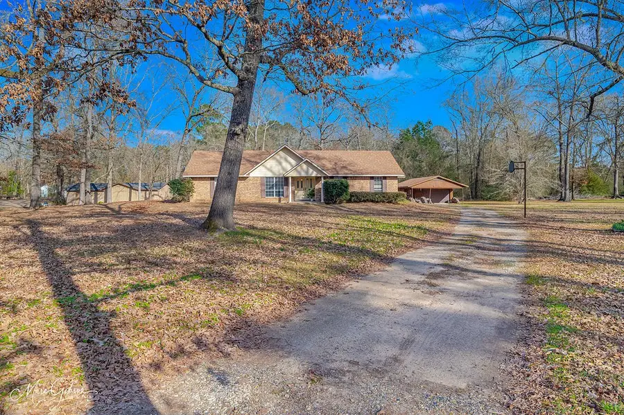11743 Sparks Davis Road, Keithville, LA 71047 - Image #2