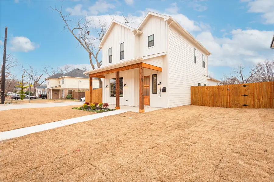 1301 Lela Street, McKinney, TX 75069 - Image #2