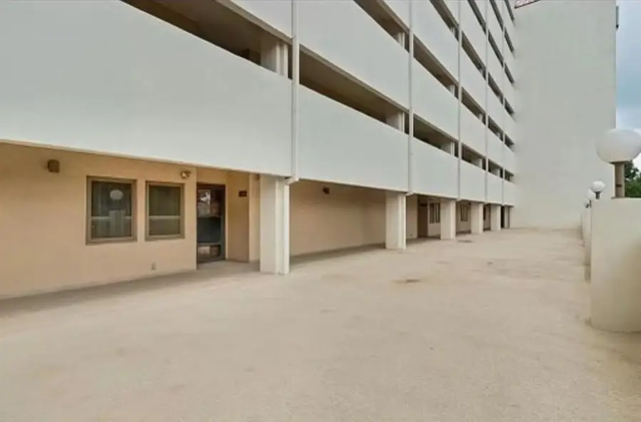 2103 Reflection Bay Drive, Arlington, TX 76013 - #2