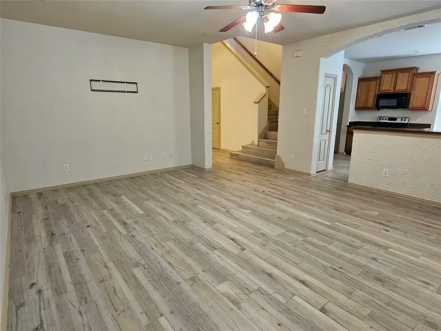 820 Vernon Drive, Providence Village, TX 76227 - Image #2