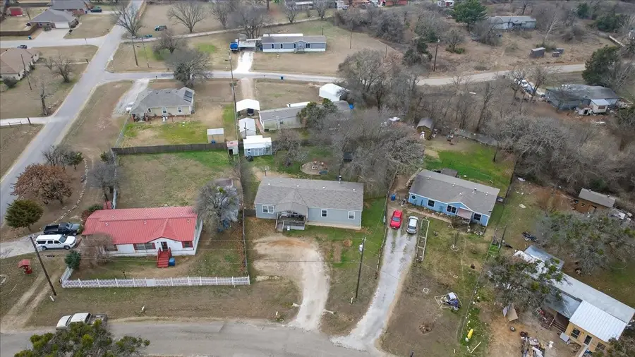 3605 Mockingbird Circle, Cleburne, TX 76031 - Image #3