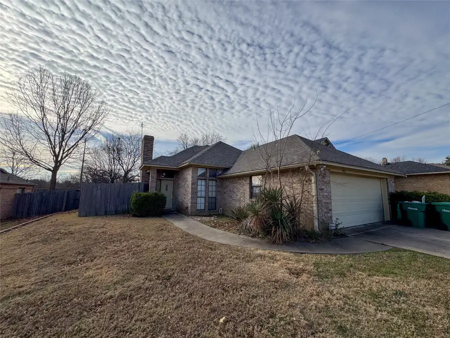 1822 Glenway Drive, Sherman, TX 75092 - #2