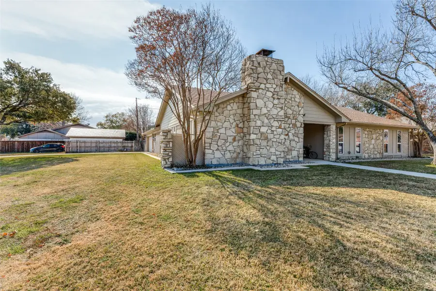 201 Hillview Drive, Hurst, TX 76054 - Image #3