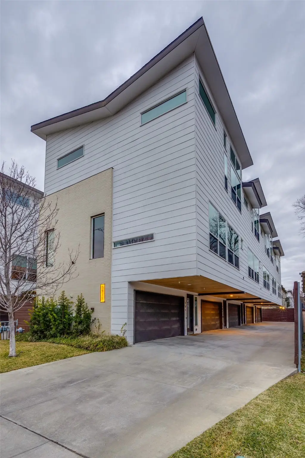 5915 Lindell Avenue #105, Dallas, TX 75206 - Image #1