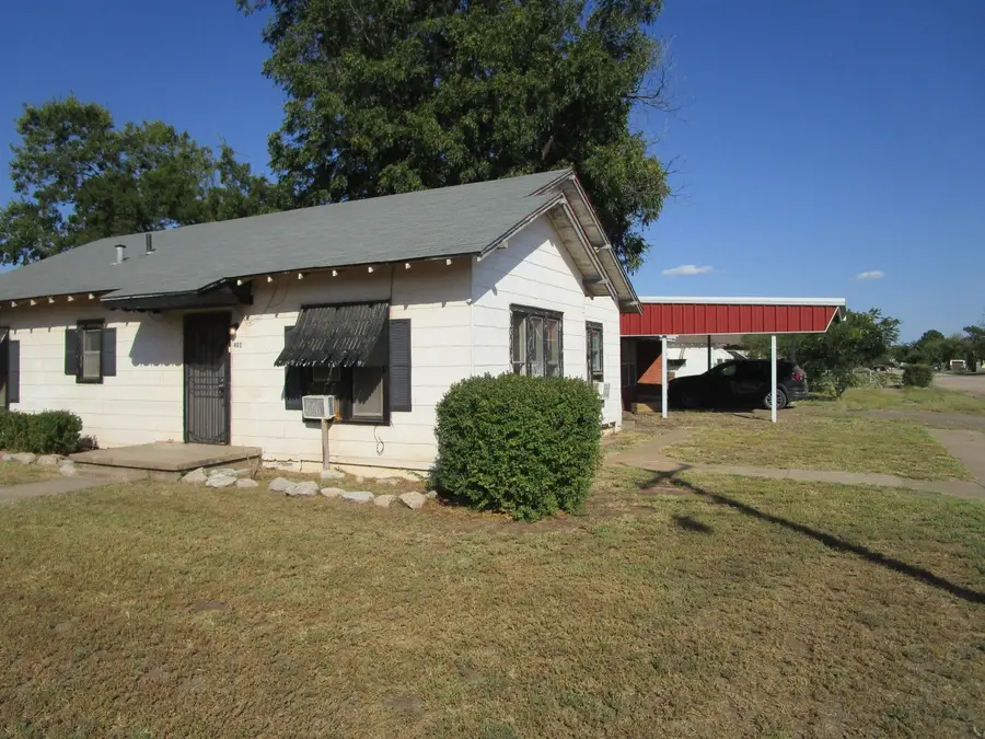 402 N 3rd Street, Crowell, TX 79227 - Image #2