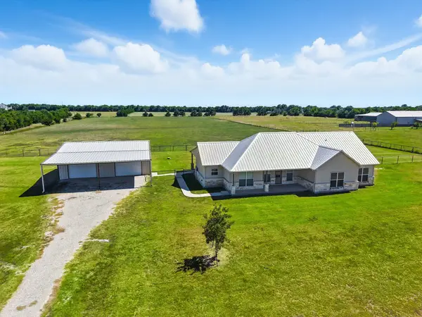496 Country Road 4730, Leonard, TX 75452