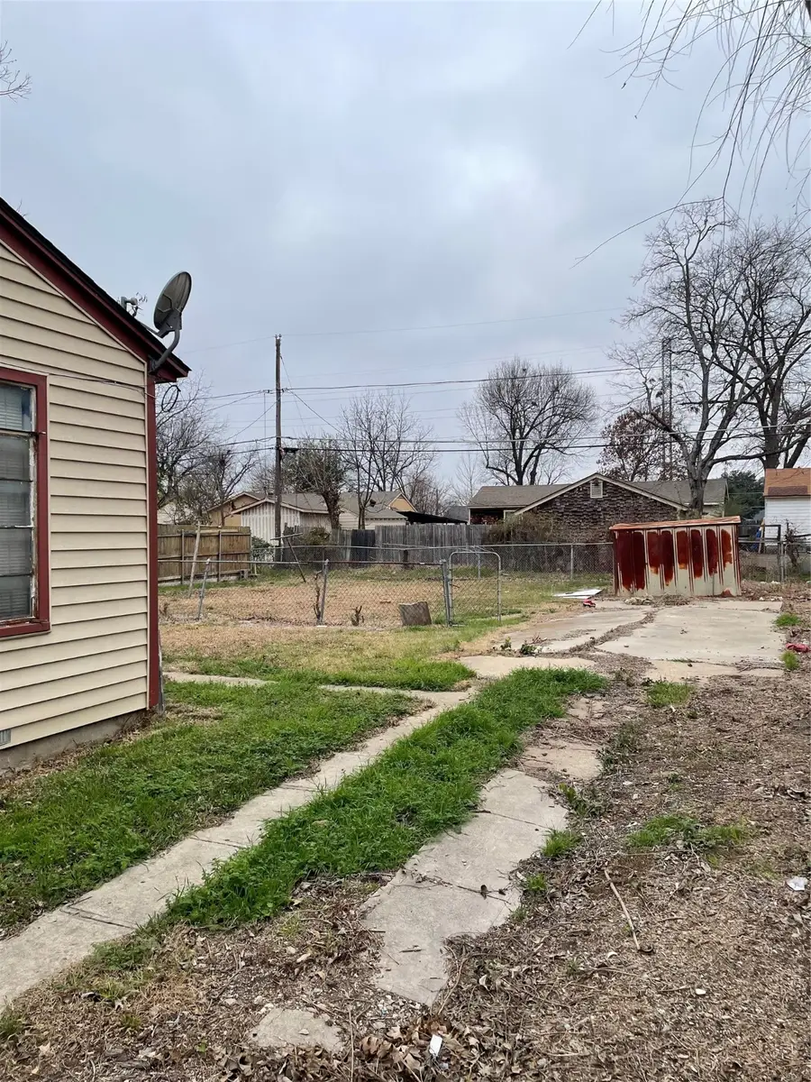 10911 Barbarosa Drive, Dallas, TX 75228 - Image #3