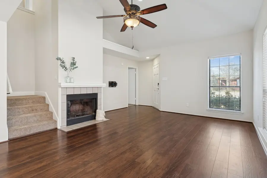 2904 Hunters Point Lane, Carrollton, TX 75007 - Image #2