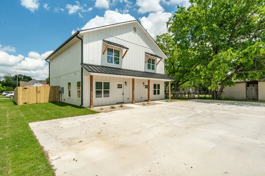 981 N Clinton Street, Stephenville, TX 76401 - #2