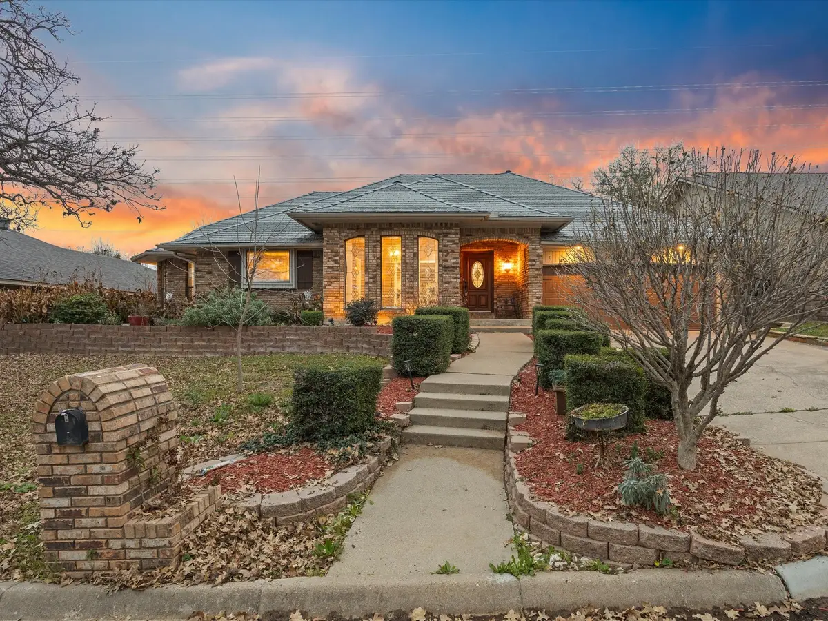 6606 Canalview Drive, Arlington, TX 76016 - Image #1