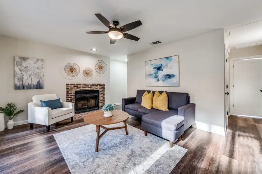 2100 Rainbow Drive #4111, Arlington, TX 76011 - Image #2