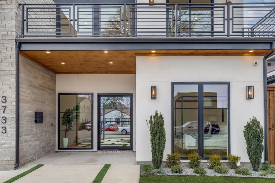 3733 Manana Drive, Dallas, TX 75220 - Image #2