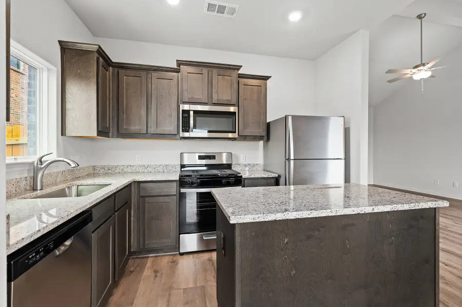 306 Revolution Drive, Venus, TX 76084 - #2