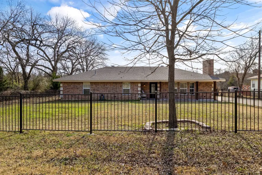 2002 W Bear Creek Road, Cedar Hill, TX 75104 - Image #2