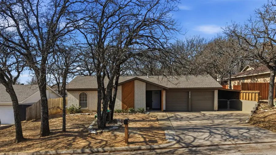 7017 Crabtree Lane, North Richland Hills, TX 76182 - Image #2