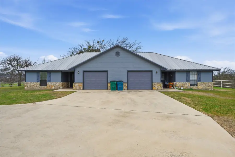 710 Erath Street, Meridian, TX 76665 - Image #2
