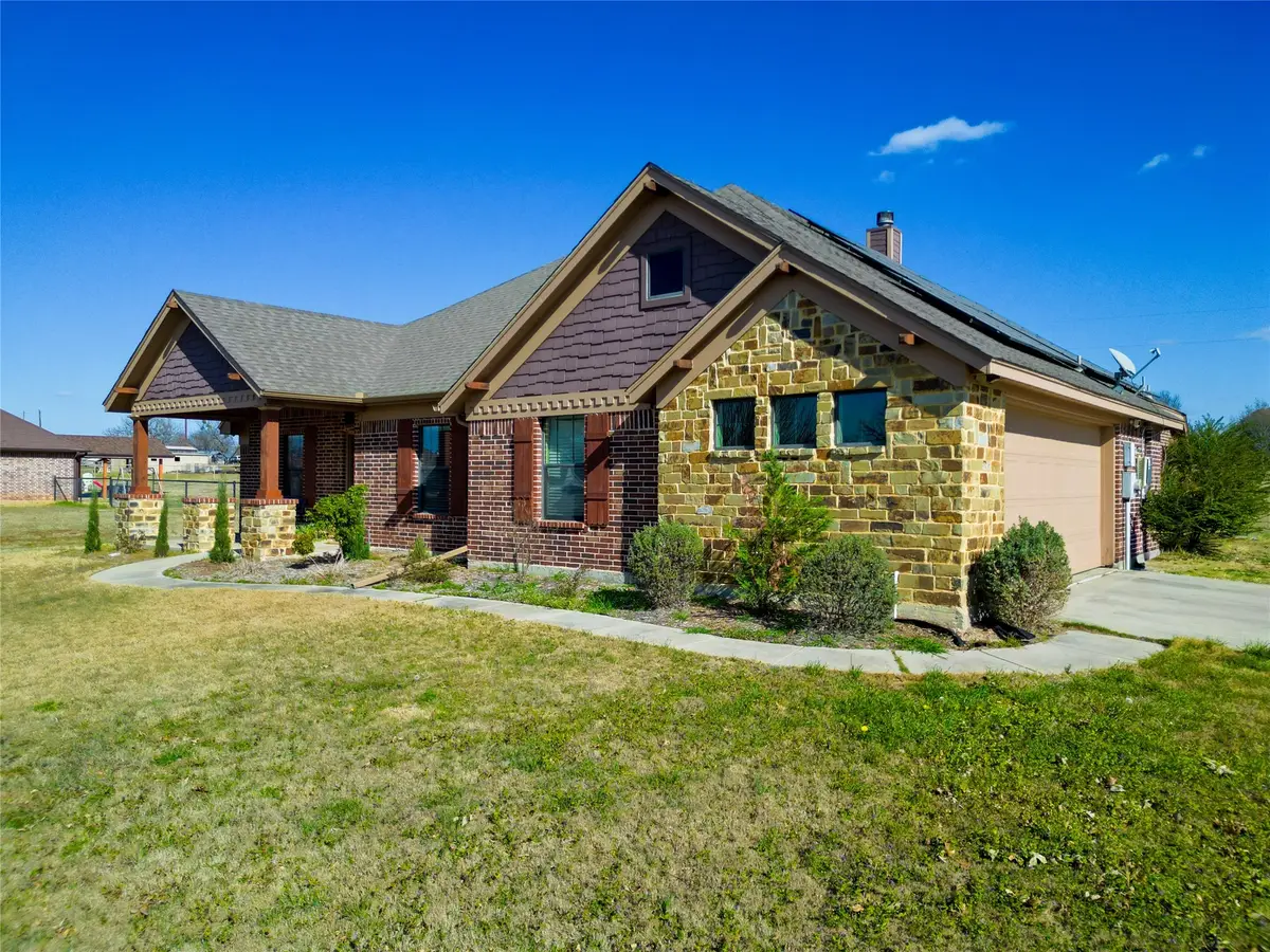 158 Savannah Drive, Weatherford, TX 76087 - Image #1