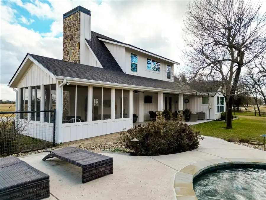 220 Rock Springs Road, Weatherford, TX 76088 - Image #3