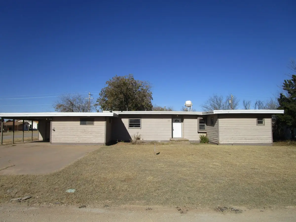 602 E Texas Street, Crowell, TX 79227 - Image #1