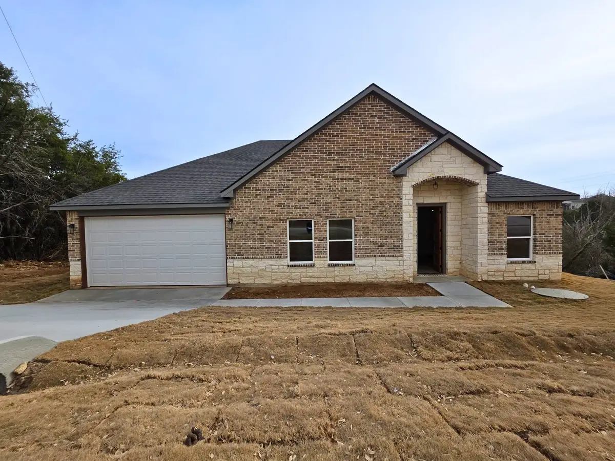 2507 Lakeridge Drive, Granbury, TX 76048 - Image #1