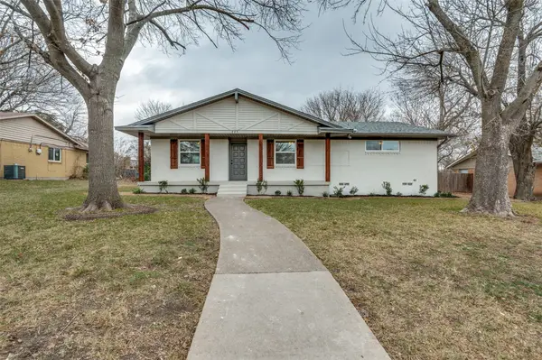 225 Highridge Drive, DeSoto, TX 75115