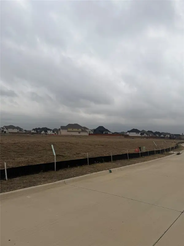 831 Paris Drive, Prosper, TX 75078