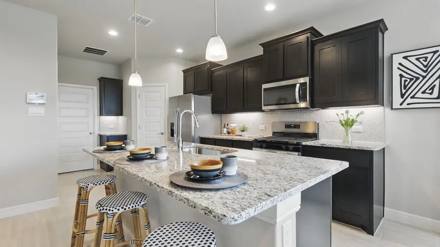 1922 Jackson Street, Cleburne, TX 76033 - Image #3