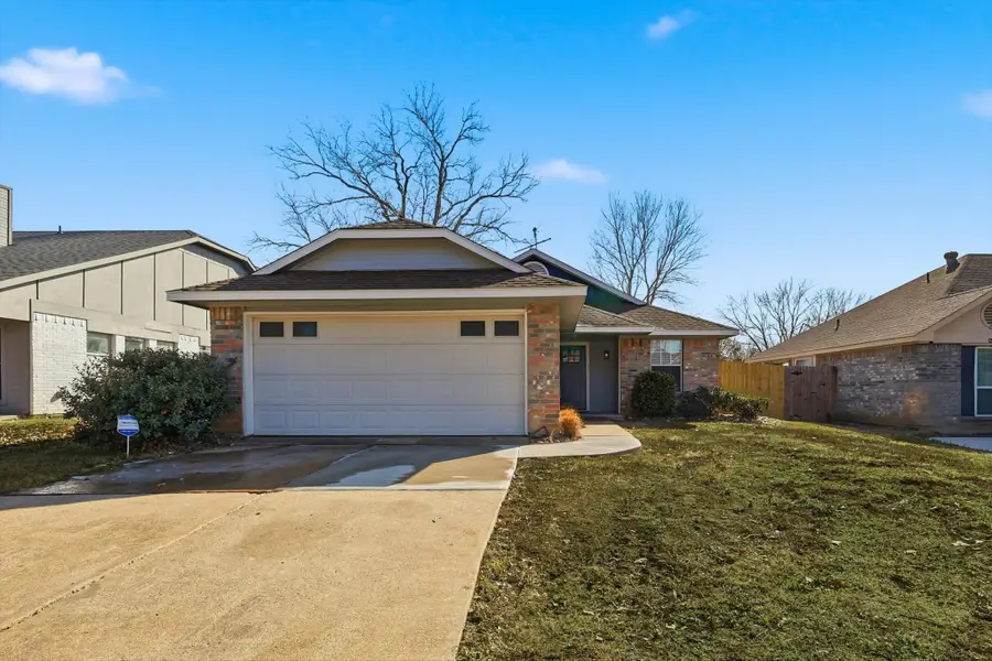 4836 Thistledown Drive, Fort Worth, TX 76137 - Image #2