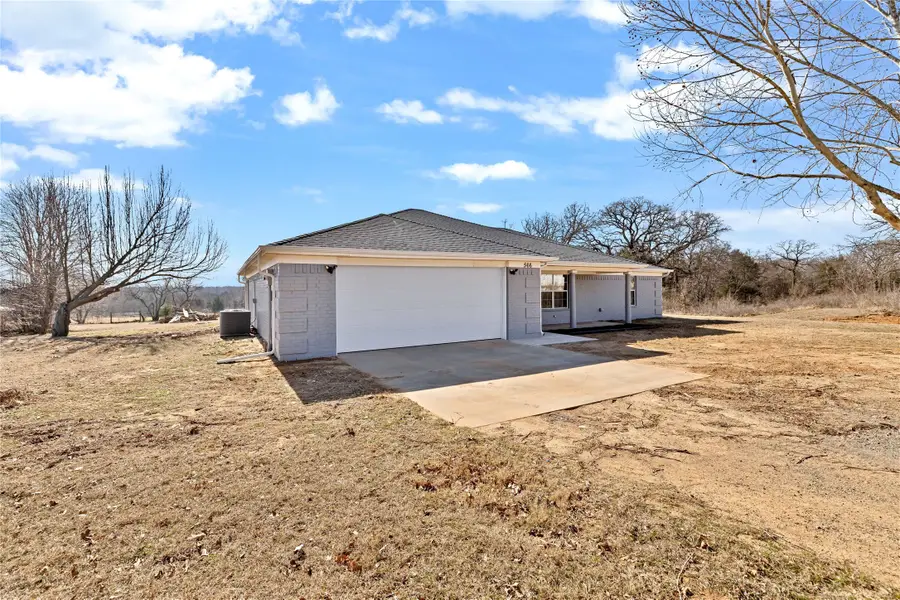 566 Mccraw Lane, Denison, TX 75021 - Image #2