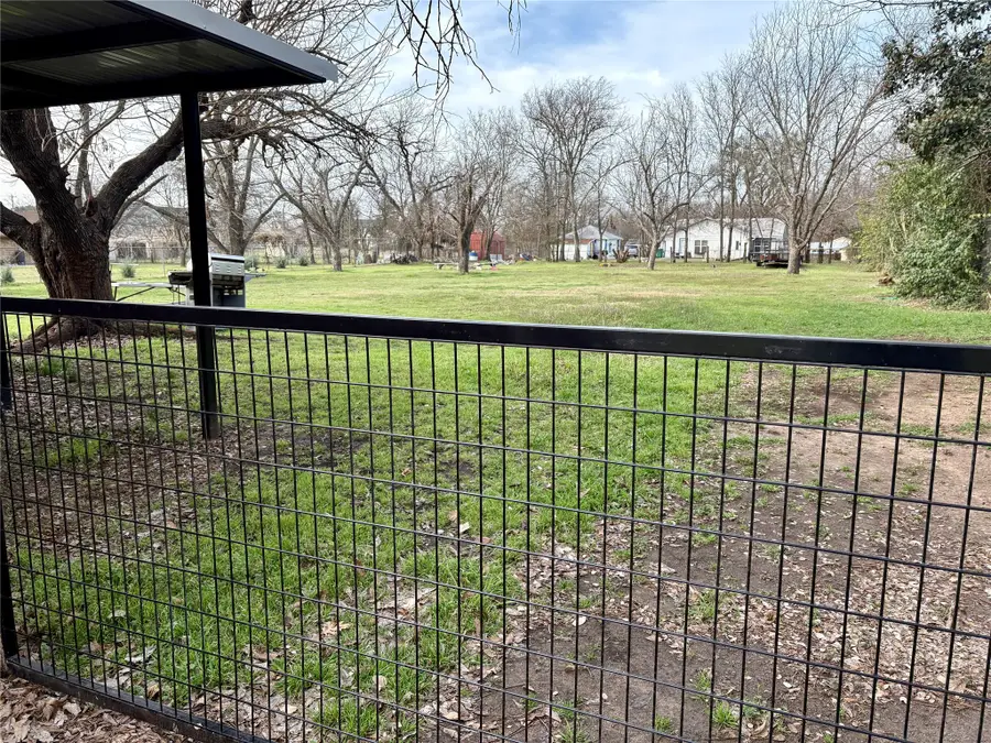 818 Bosque, Meridian, TX 76665 - #2