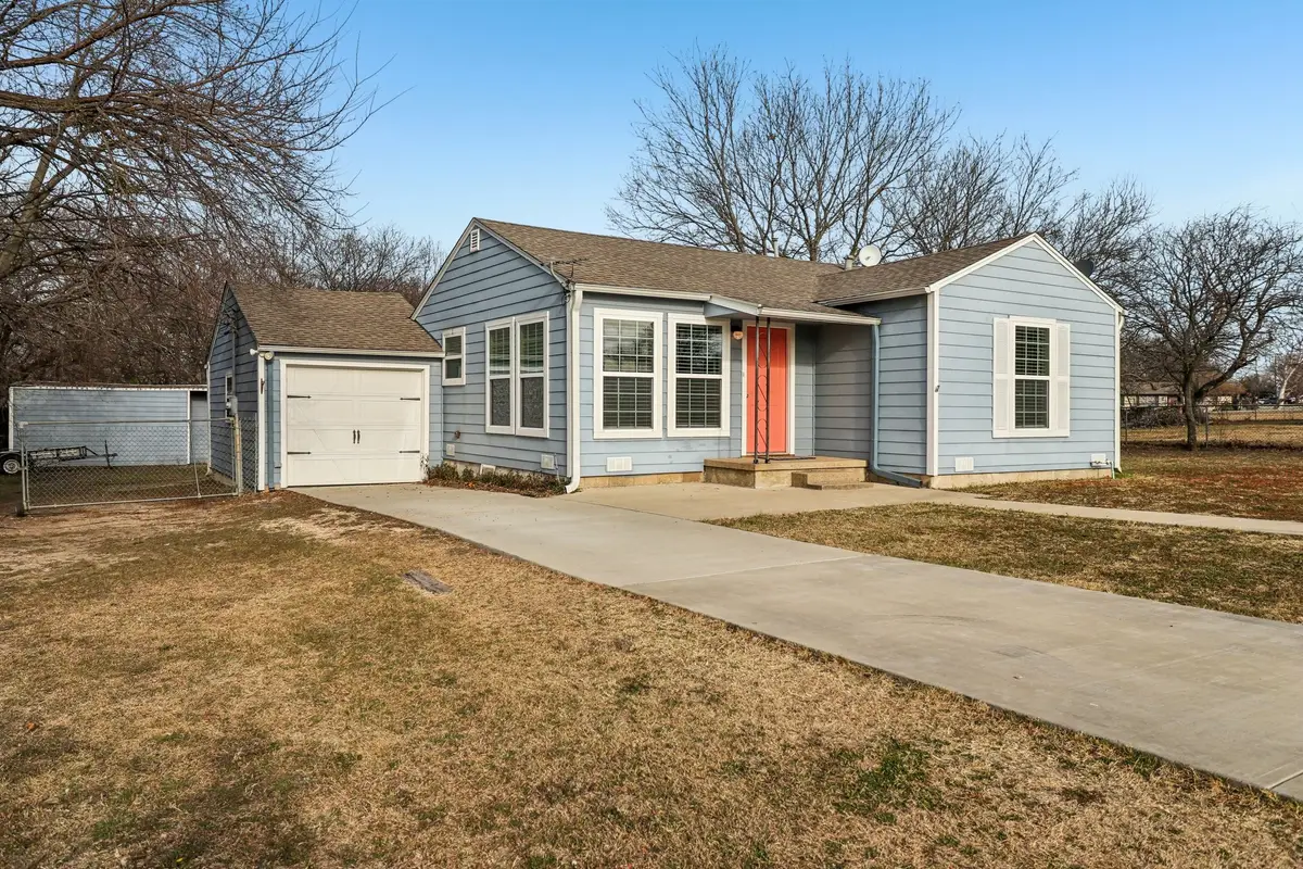 217 Pine Street, Aledo, TX 76008 - Image #1