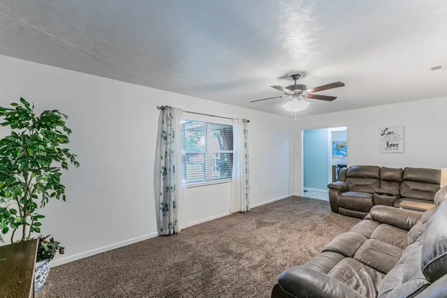 1704 Mountainview Drive, Waco, TX 76710 - Image #3