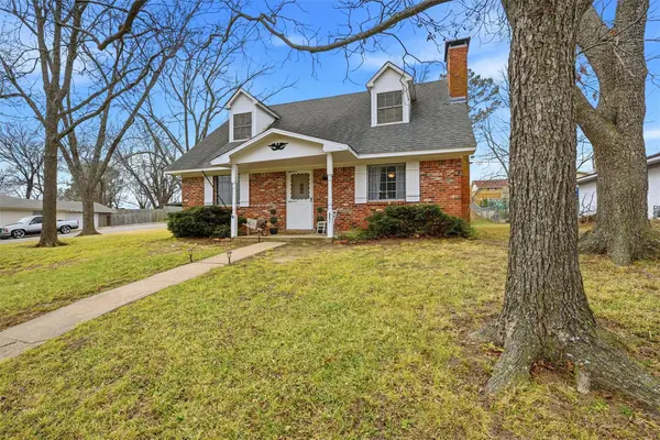 231 Ross Avenue, Denison, TX 75020