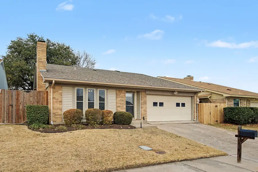 2217 Benbrook Drive, Carrollton, TX 75007 - Image #2