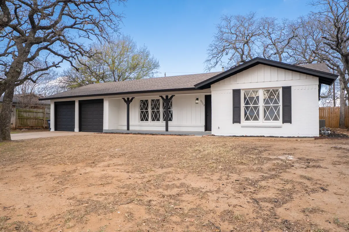 6229 Warrington Place, Fort Worth, TX 76112 - Image #1
