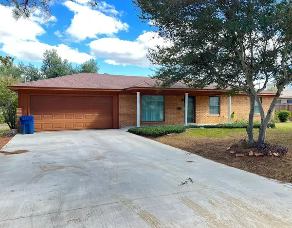 209 Red Bird Lane, Mexia, TX 76667