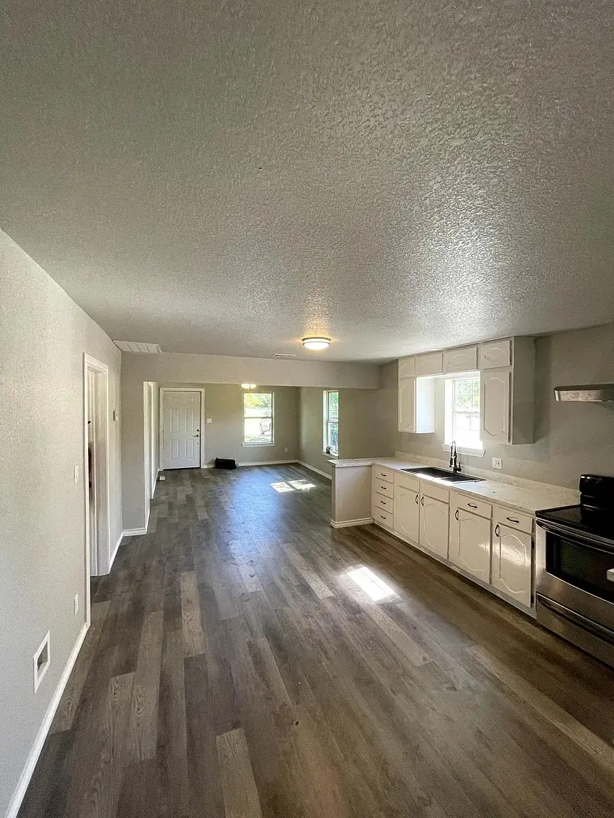 5836 Kilpatrick Avenue, Fort Worth, TX 76107 - #2