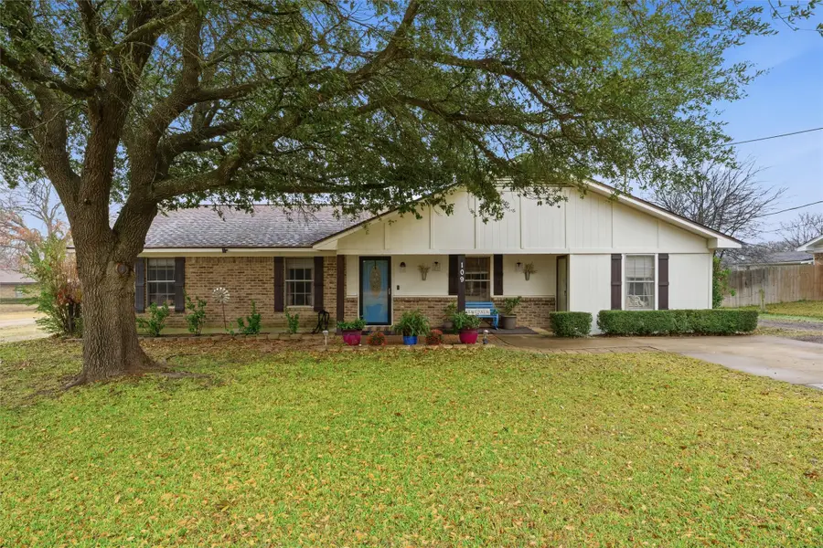 109 E Moonlight Drive, Robinson, TX 76706 - #2