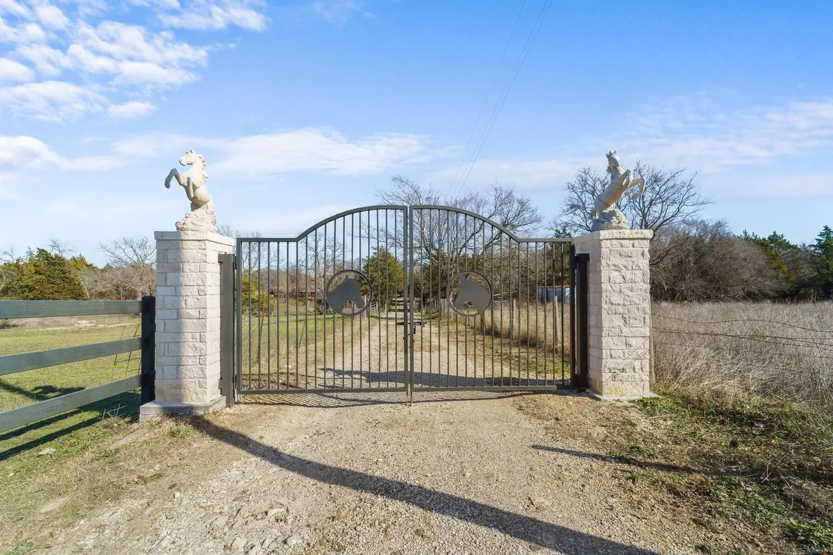 1006 S Clark Road, Cedar Hill, TX 75104 - #1